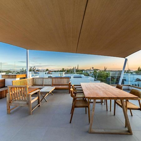 Penthouse 13 - One Bay Residence With Private Rooftop Terrace And Dip In Pool Pereybere Beach Exterior foto