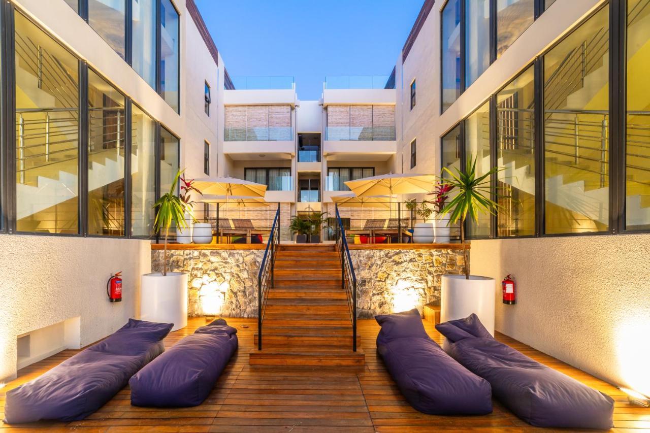 Penthouse 13 - One Bay Residence With Private Rooftop Terrace And Dip In Pool Pereybere Beach Exterior foto
