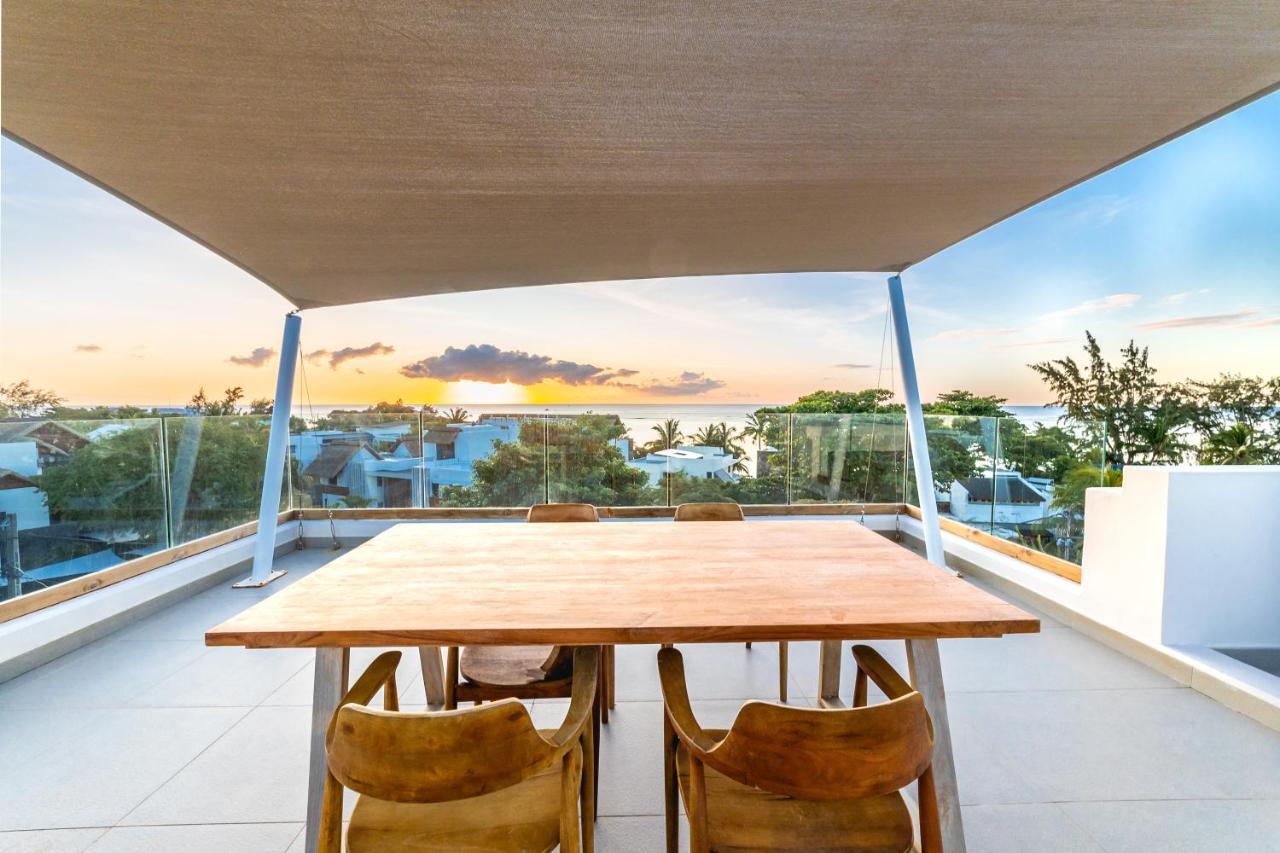 Penthouse 13 - One Bay Residence With Private Rooftop Terrace And Dip In Pool Pereybere Beach Exterior foto