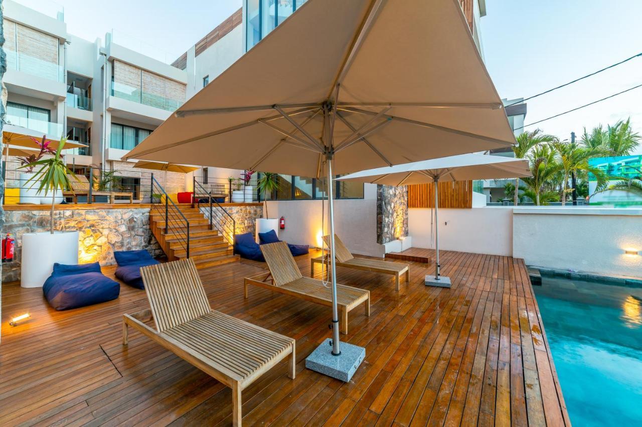 Penthouse 13 - One Bay Residence With Private Rooftop Terrace And Dip In Pool Pereybere Beach Exterior foto